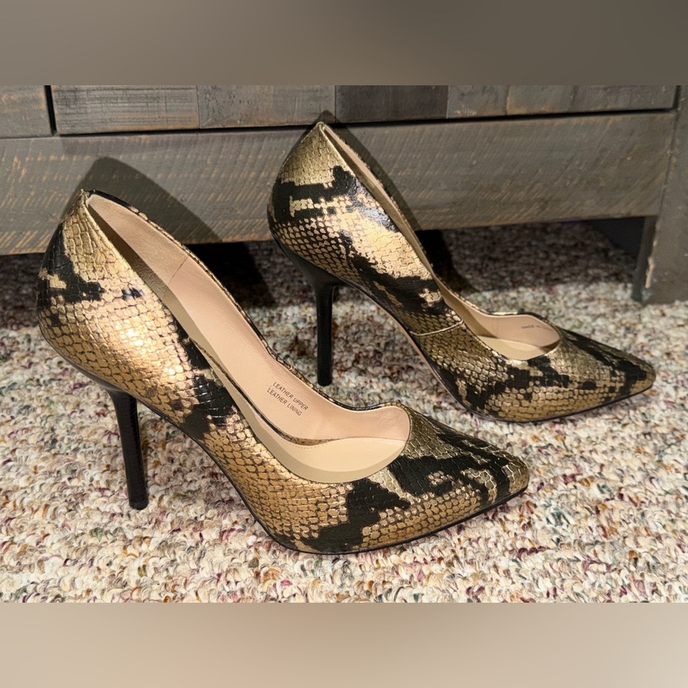 Via Spiga Woman's Pump Size 6 snake Leather Heel Pointed Dress Shoe 6M‎
